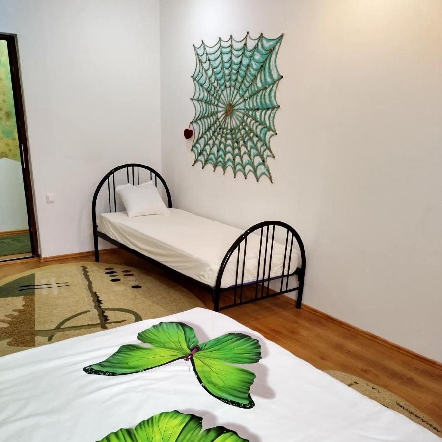 Apartament Camelia Petroşani Buitenkant foto